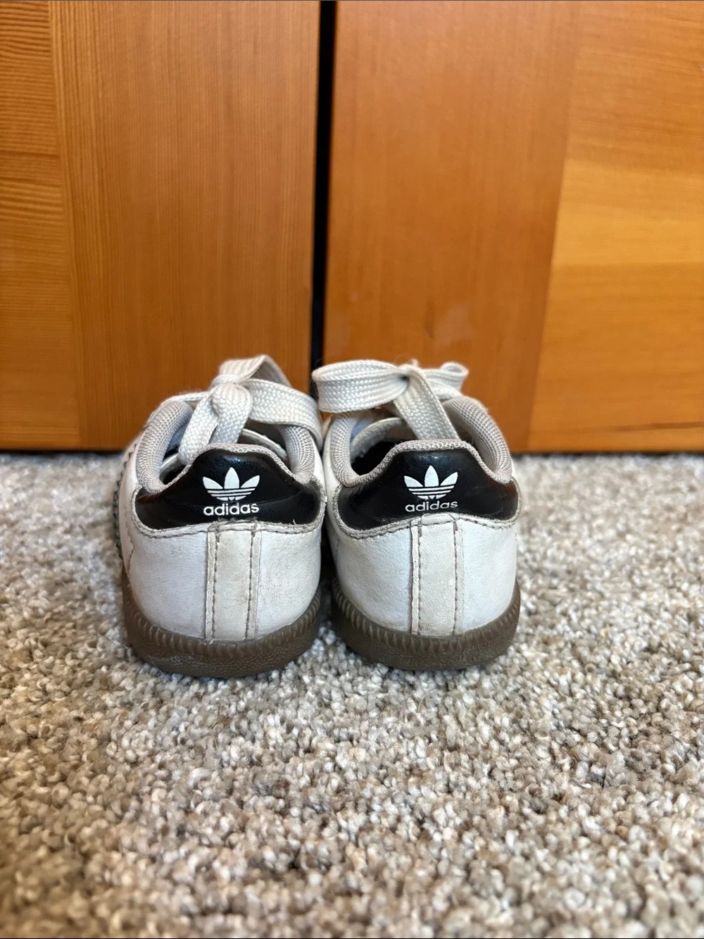 Adidas Kids Samba Sneakers 7k GUC Gender Neutral